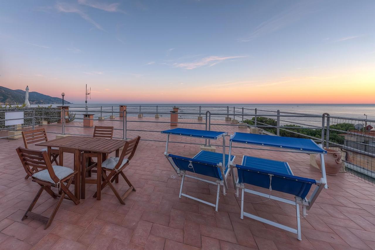Poseidon Apartment 011019-Lt-0180 Monterosso al Mare Luaran gambar